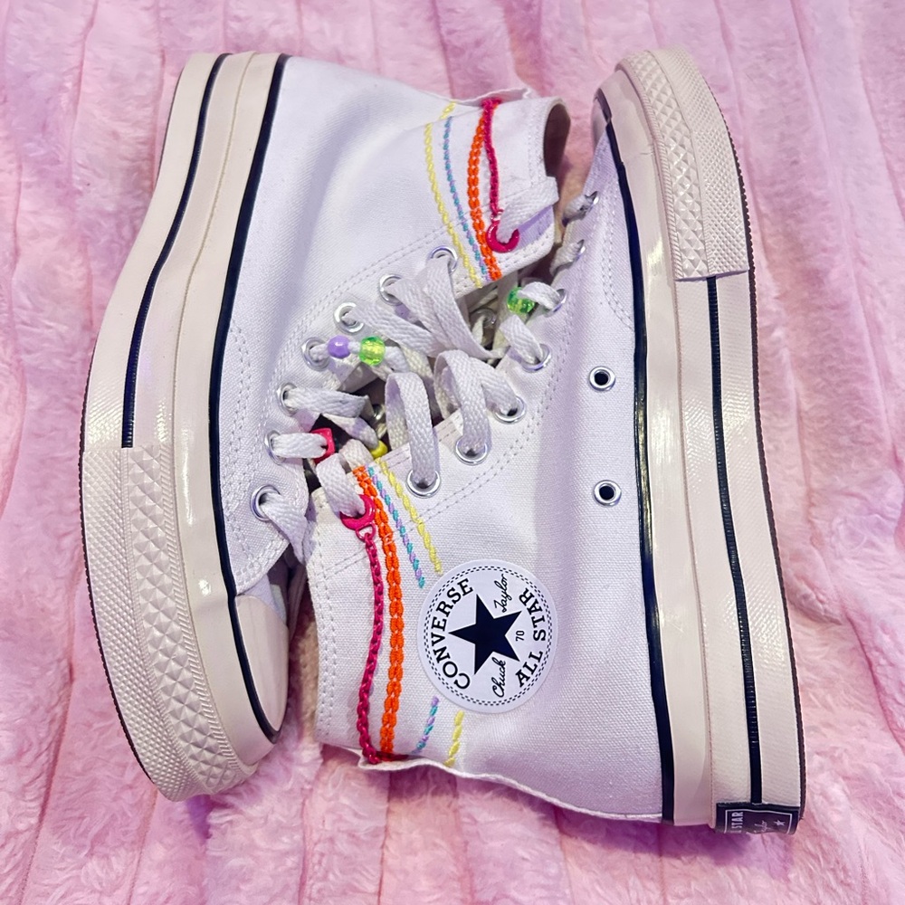 Converse Women's Chuck 70 High Top
Canvas Sneakers Size 9
